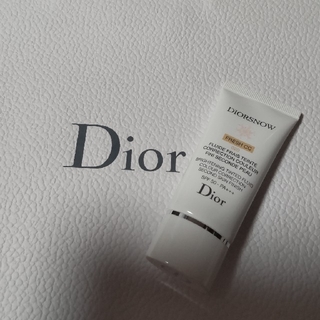 ディオール(Dior)のスノーCCクリーム020(化粧下地)
