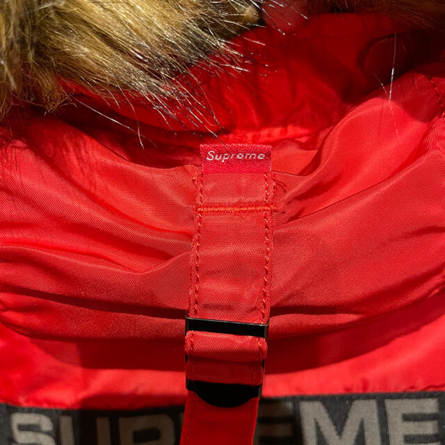 Supreme(シュプリーム)のSupreme 2018 Logo Tape N-3B Parka メンズのジャケット/アウター(ミリタリージャケット)の商品写真