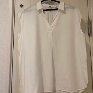 ユニクロ(UNIQLO)のユニクロ　ブラウス(シャツ/ブラウス(半袖/袖なし))