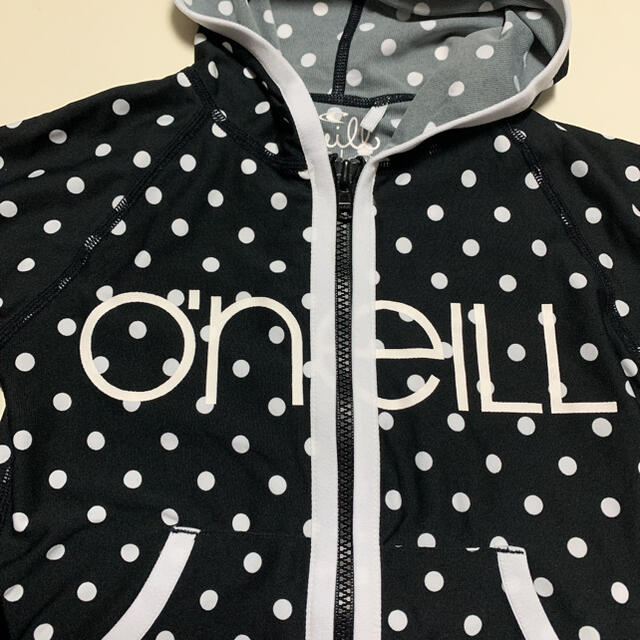 O'NEILL(オニール)の中古　オニールラッシュガード100cm キッズ/ベビー/マタニティのキッズ服男の子用(90cm~)(水着)の商品写真