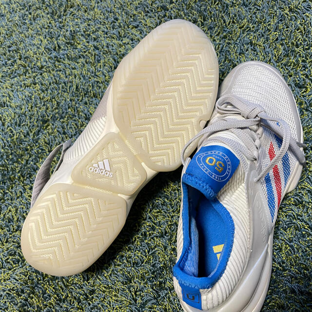 adidas(アディダス)の★新品！アディダスadidas､テニスシューズ､ナイキ､ニューバランス スポーツ/アウトドアのテニス(シューズ)の商品写真