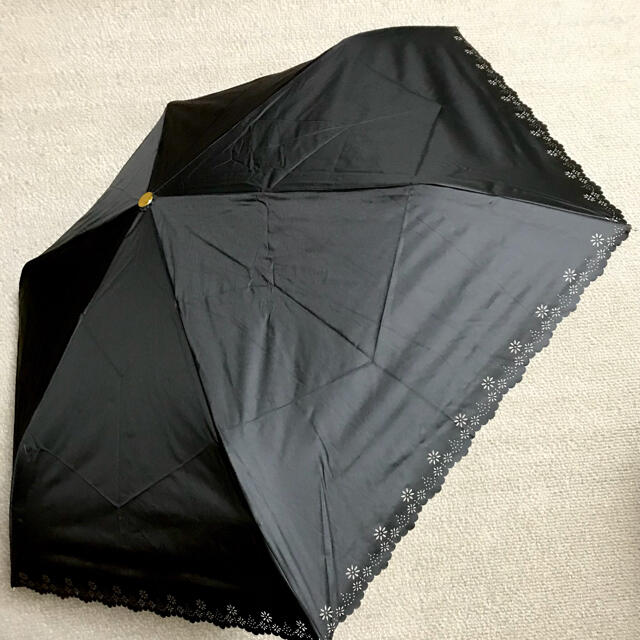 【a.s.s.a】晴雨兼用超軽量コンパクト折傘50cmヒートカットブラック新品 レディースのファッション小物(傘)の商品写真