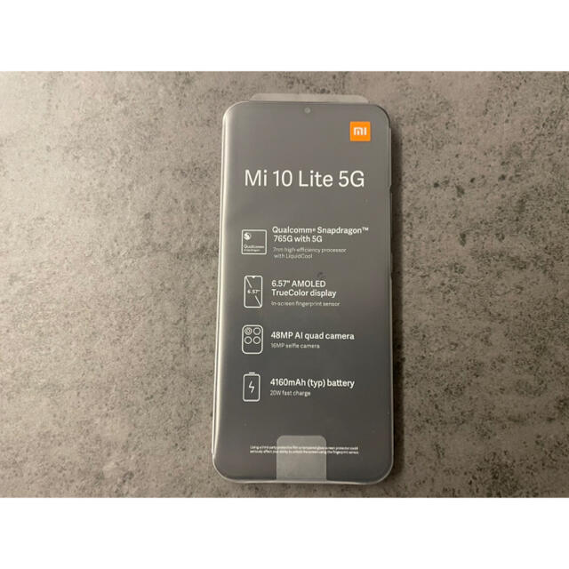 au(エーユー)のmi 10 Lite 5G XIG01 スマホ/家電/カメラのスマートフォン/携帯電話(スマートフォン本体)の商品写真