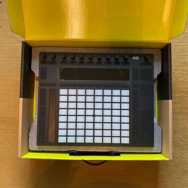 ableton push2 美品　(push2ライセンス譲渡 デッキセーバー付)