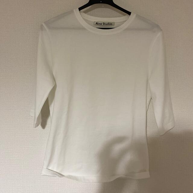 ACNE(アクネ)のAcne Studios Tシャツ　新品未使用 レディースのトップス(Tシャツ(半袖/袖なし))の商品写真