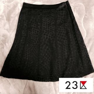 ニジュウサンク(23区)の23区　膝丈スカート　ドット　黒　40(ひざ丈スカート)