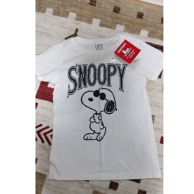 SNOOPY(スヌーピー)のスヌーピー★ユニクロシャツ★春夏コレクション★ピーナッツ レディースのトップス(Tシャツ(半袖/袖なし))の商品写真