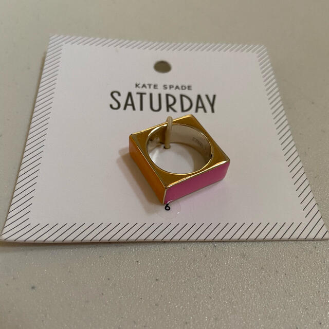 KATE SPADE SATURDAY(ケイトスペードサタデー)の★ケイトスペード サタデー★アクセサリー リング 指輪 ピンク オレンジ 新品 レディースのアクセサリー(リング(指輪))の商品写真