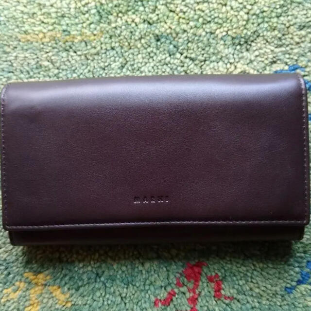 マルニ　未使用❗️長財布のサムネイル