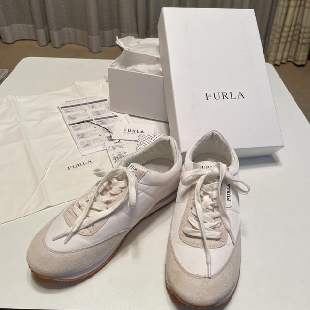 FURLA スニーカー