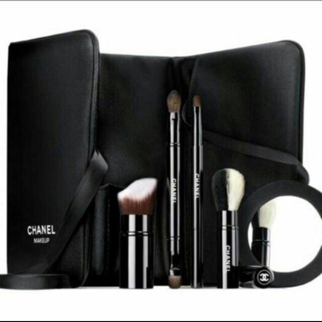 CHANELブラシセット新品未使用 CHANELブラシセット新品未使用