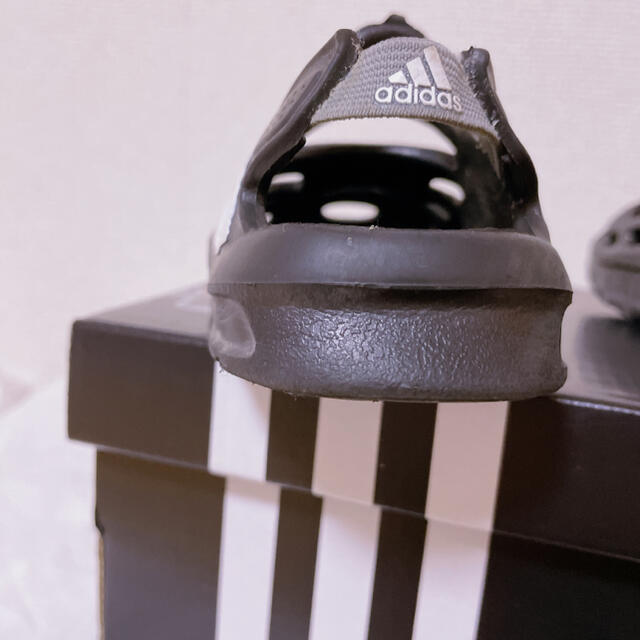 adidas(アディダス)のアディダス　ベビーサンダル キッズ/ベビー/マタニティのベビー靴/シューズ(~14cm)(サンダル)の商品写真