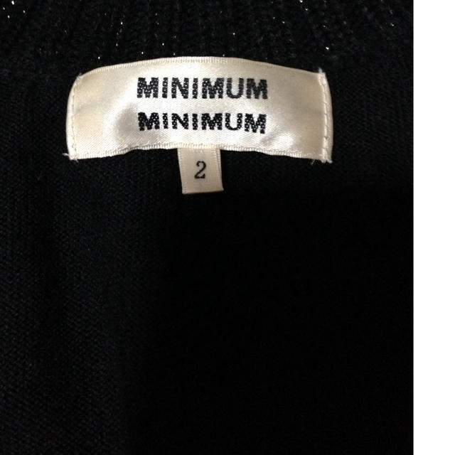 MINIMUM(ミニマム)の黒Vネックニット￥500 レディースのトップス(ニット/セーター)の商品写真