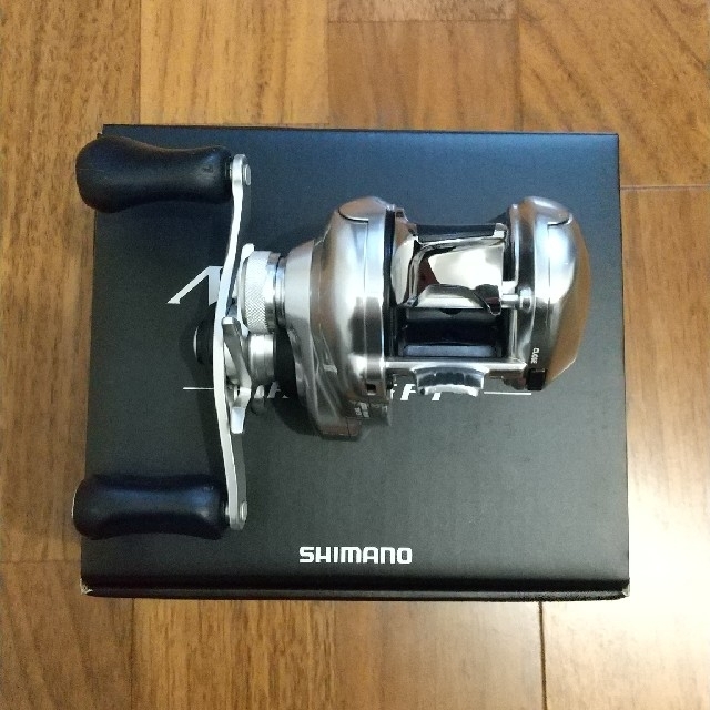 SHIMANO(シマノ)の「cadi様専用」シマノ 16 メタニウム MGL HG LEFT スポーツ/アウトドアのフィッシング(リール)の商品写真