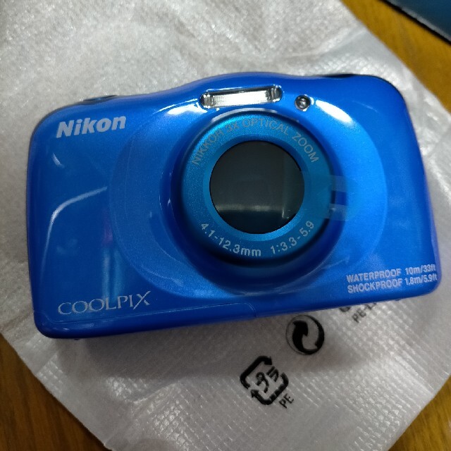 Nikon(ニコン)のNikon COOLPIX W100 BLUE スマホ/家電/カメラのカメラ(コンパクトデジタルカメラ)の商品写真