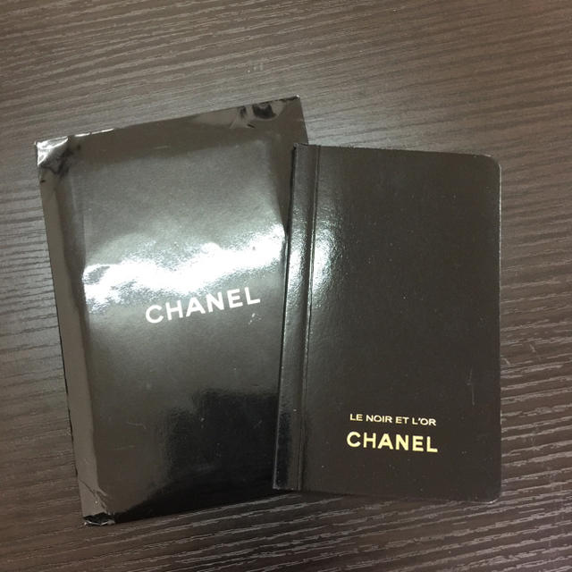 CHANEL(シャネル)のシャネル ノベルティ メモ帳 インテリア/住まい/日用品の文房具(その他)の商品写真