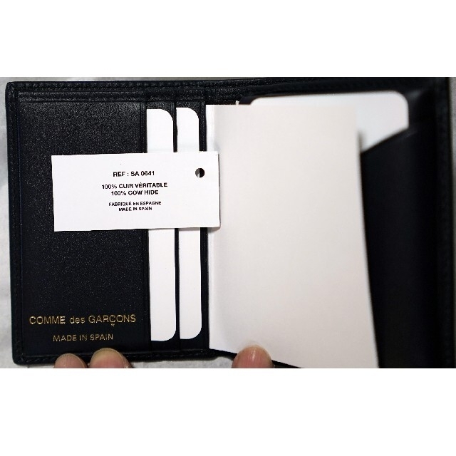 COMME des GARCONS(コムデギャルソン)のCOMME des GARCONS Wallet ClassicLeather  メンズのファッション小物(名刺入れ/定期入れ)の商品写真