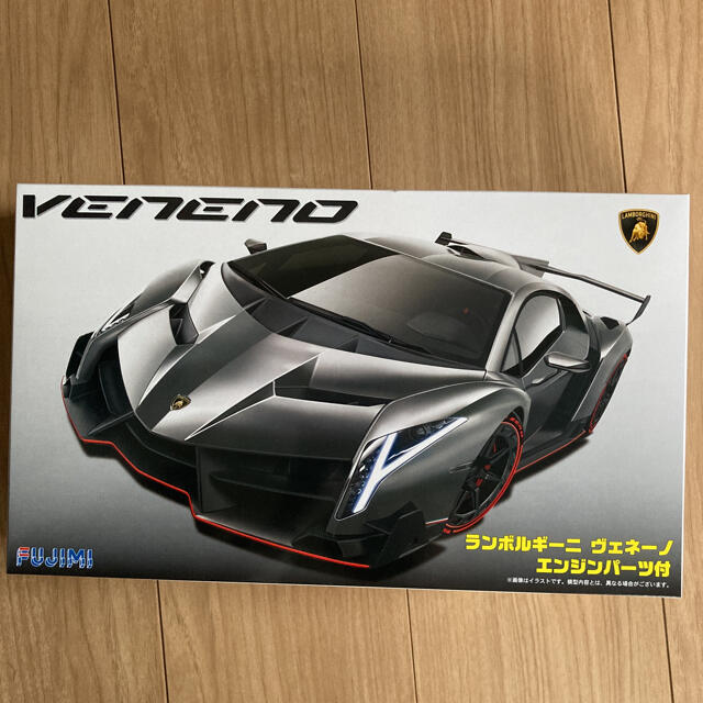 模型/プラモデルフジミ ランボルギーニ　ヴェネーノ　エンジンパーツ付　未組立