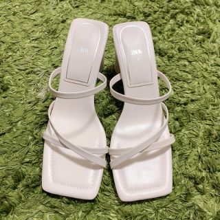 ザラ(ZARA)のZARA＊スクエアトゥ仕様レザーハイヒールサンダル(サンダル)