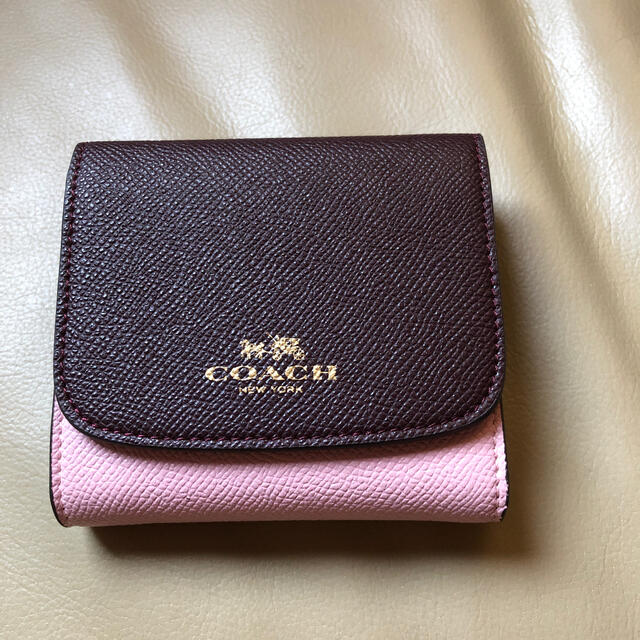 COACH(コーチ)のコーチ折り財布箱なし週明けには価格戻します レディースのファッション小物(財布)の商品写真