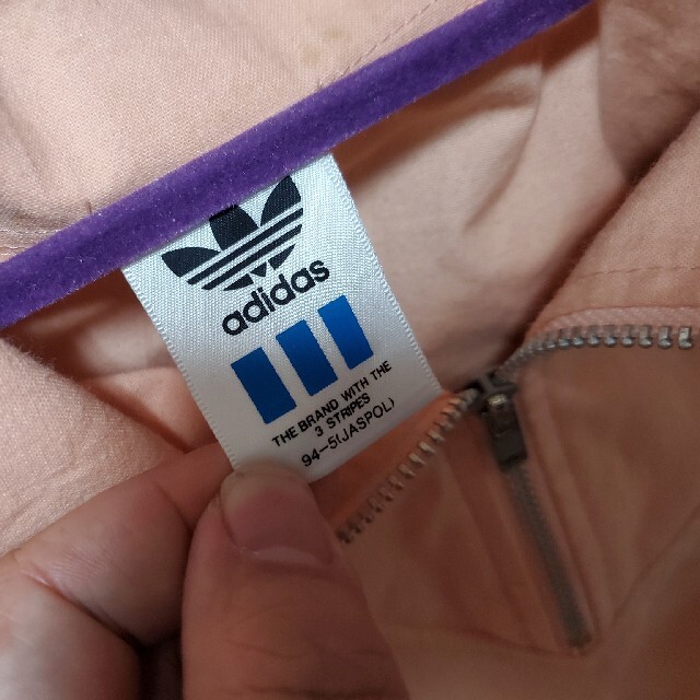 adidas(アディダス)のアディダスadidasオリジナル半袖ジャケットと黄色ラインロングパンツ M~L メンズのパンツ(その他)の商品写真