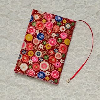 〈文庫〉彩菊 ブックカバー♪ハンドメイド(ブックカバー)