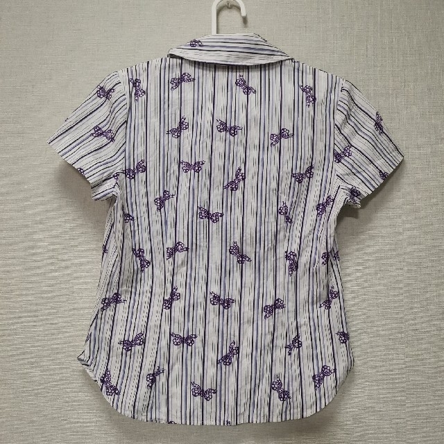 Vivienne Westwood(ヴィヴィアンウエストウッド)のヴィヴィアンウエストウッド　ブラウス　リボン　オーブ　変形襟　 レディースのトップス(シャツ/ブラウス(半袖/袖なし))の商品写真