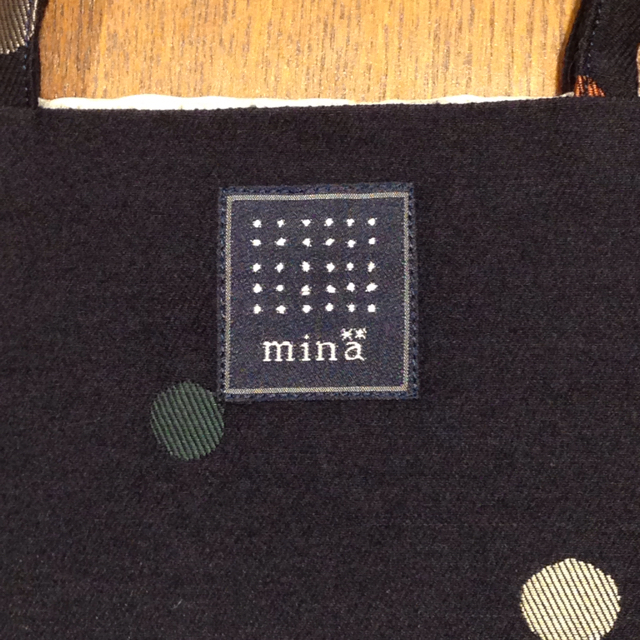 mina perhonen(ミナペルホネン)のdrops ミニバック レディースのバッグ(ハンドバッグ)の商品写真