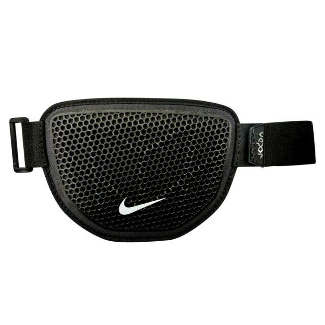 NIKE(ナイキ)の☆USA国内限定発売モデル☆USA NIKE☆☆バッターエルボーガード☆LXL スポーツ/アウトドアの野球(防具)の商品写真