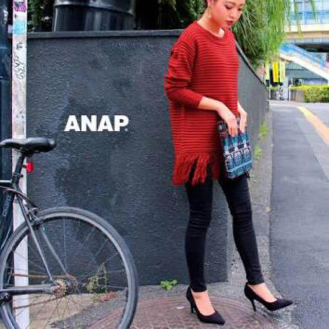 ANAP(アナップ)のANAP 裾フリンジ ニットチュニック レディースのトップス(ニット/セーター)の商品写真