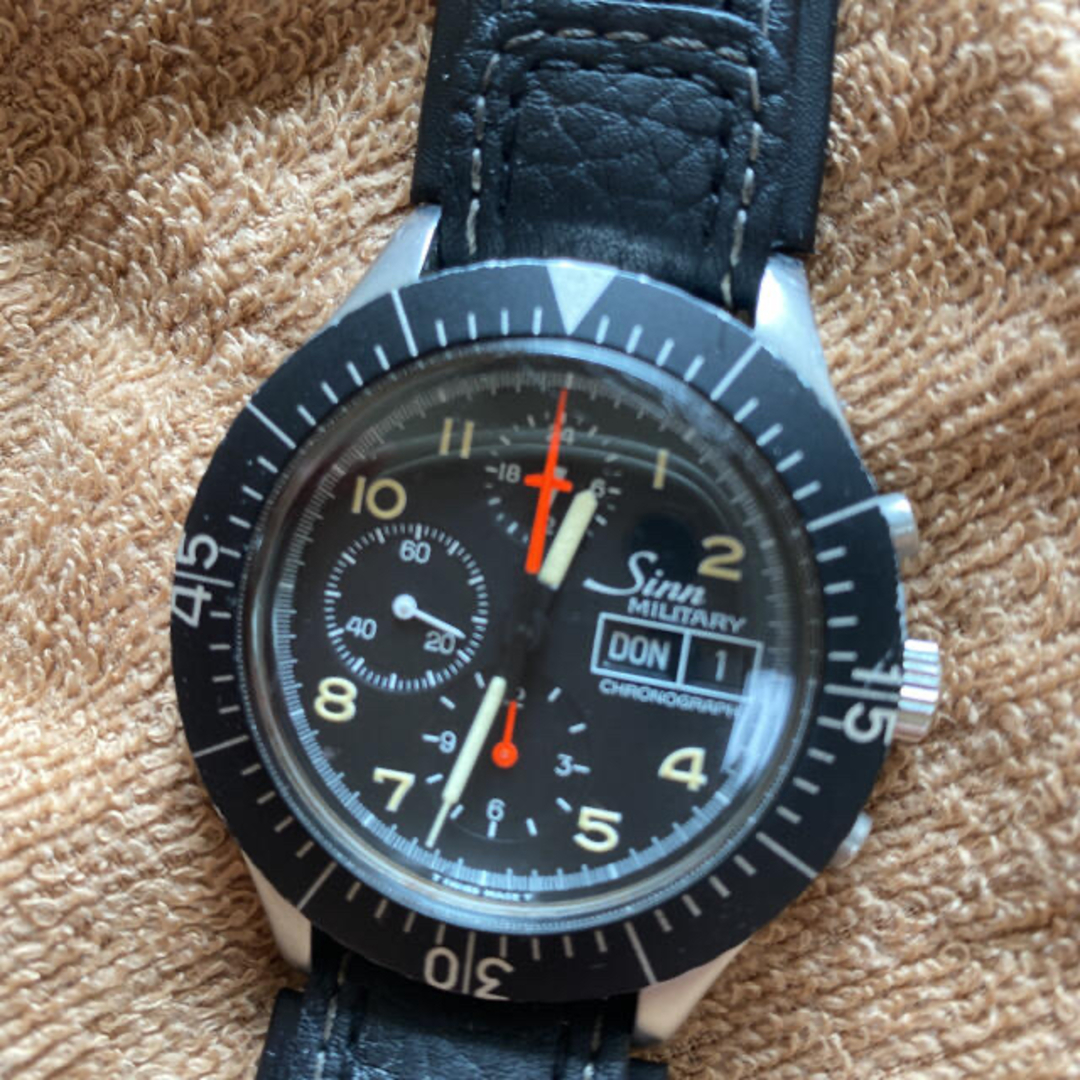 SINN(シン)のジン　SINN 自動巻　パイロット　クロノグラフ　ドイツ製　時計　ミリタリー メンズの時計(腕時計(アナログ))の商品写真