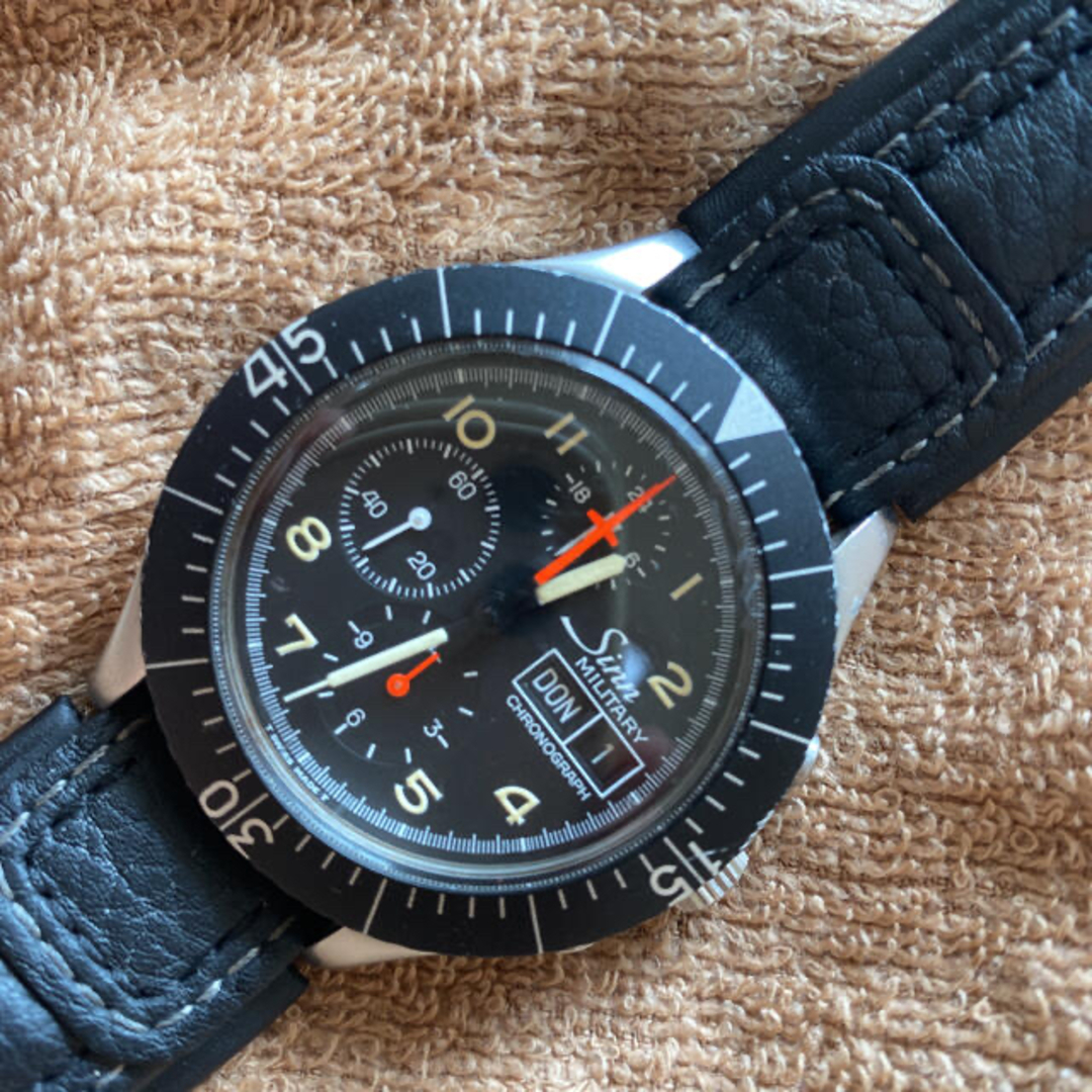 SINN(シン)のジン　SINN 自動巻　パイロット　クロノグラフ　ドイツ製　時計　ミリタリー メンズの時計(腕時計(アナログ))の商品写真