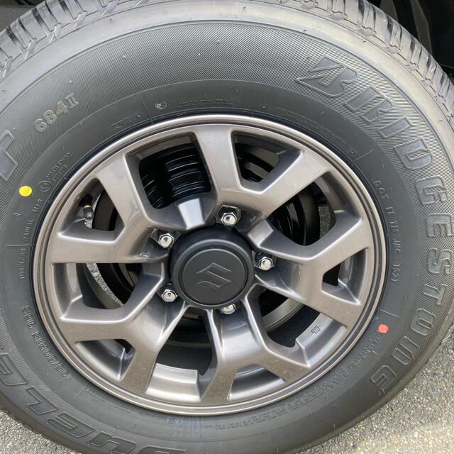自動車 ジムニーシエラ 純正ホイール タイヤ 1本JB74W 新車外し 2021年
