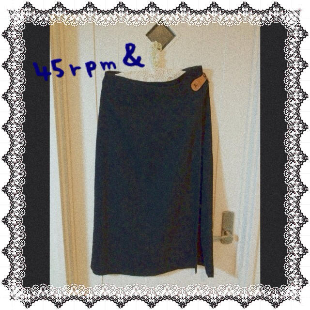 45rpm(フォーティーファイブアールピーエム)の45rpm &  黒い巻きスカートです。 レディースのスカート(ロングスカート)の商品写真