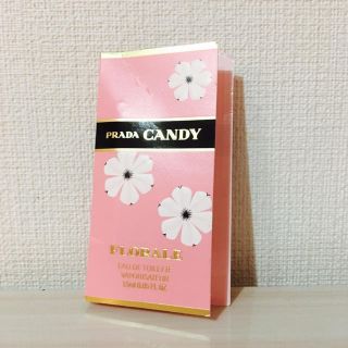 プラダ(PRADA)のプラダ キャンディフロラーレ ミニ アトマイザー入り(香水(女性用))