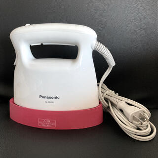 パナソニック(Panasonic)のPanasonic 衣類スチーマー　NI-FS300-W(アイロン)
