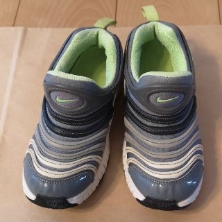 ナイキ(NIKE)の【NIKE】ダイナモフリー(19.0㎝)スリッポンスニーカー19.5㎝20.0㎝(スニーカー)