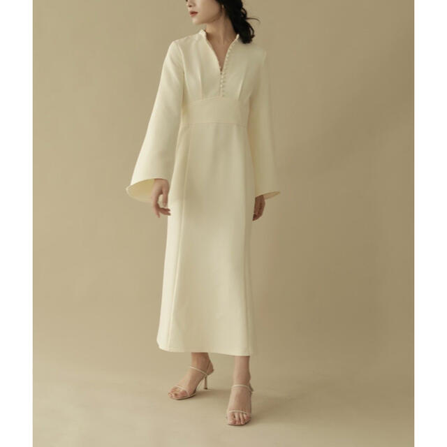 L'Or ロル Flare Sleeve Dress /Ecru【新品未使用】 レディースのワンピース(ロングワンピース/マキシワンピース)の商品写真