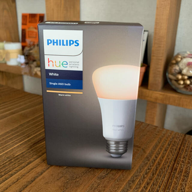 PHILIPS(フィリップス)のPhilips Hue ホワイトシングルランプ　LEDライト インテリア/住まい/日用品のライト/照明/LED(蛍光灯/電球)の商品写真