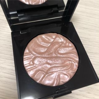 ローラメルシエ(laura mercier)のローラメルシエ フェイスイルミネーター ディボーション(フェイスカラー)