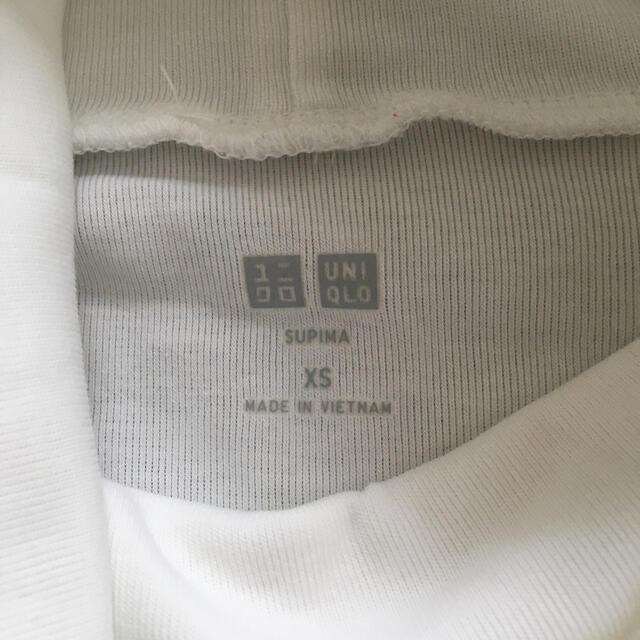 UNIQLO(ユニクロ)のユニクロ タートルネックカットソー コットン XS レディースのトップス(カットソー(長袖/七分))の商品写真