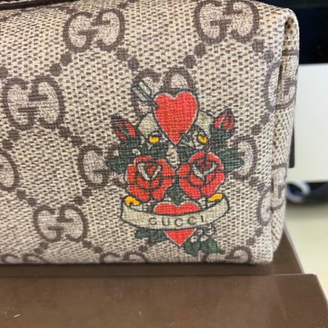 Gucci(グッチ)のGUCCI ポーチ　未使用 レディースのファッション小物(ポーチ)の商品写真