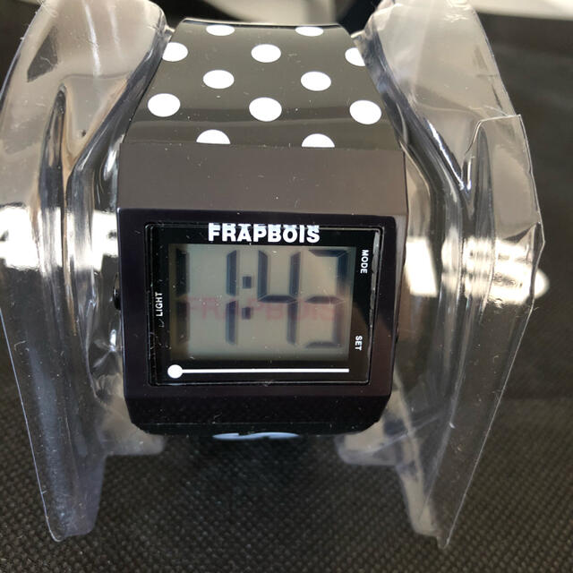FRAPBOIS(フラボア)のフラボアデジタル腕時計 メンズの時計(腕時計(デジタル))の商品写真