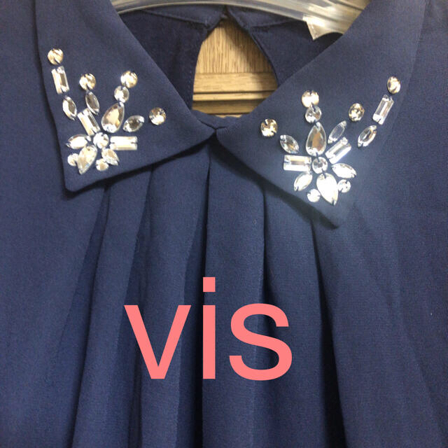 ViS(ヴィス)のVIS ビジュー付きキレイかわいいトップス☆デート服に レディースのトップス(シャツ/ブラウス(長袖/七分))の商品写真