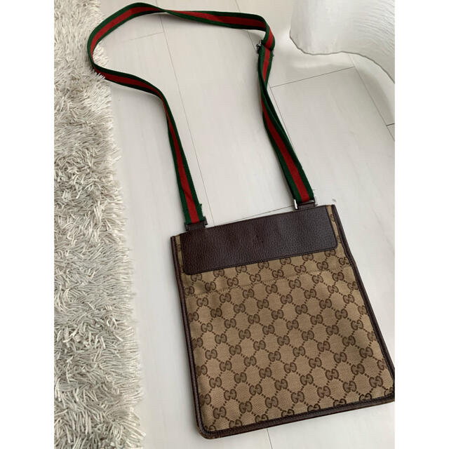 Gucci(グッチ)のグッチ　ショルダー　ポシェット　シェリーライン　bag  3ライン　人気　 レディースのバッグ(ショルダーバッグ)の商品写真