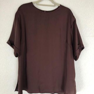 ミラオーウェン(Mila Owen)のミラウオーウェン　Ｔシャツライクサテントップス(Tシャツ/カットソー(半袖/袖なし))