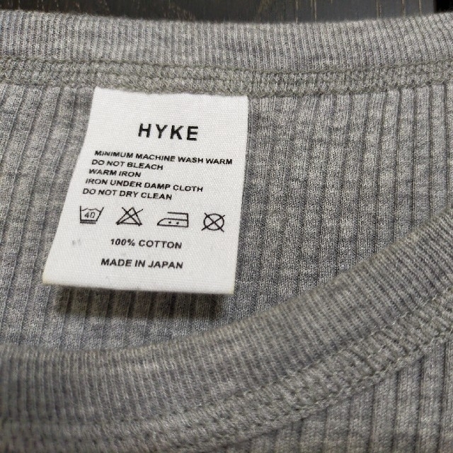 HYKE(ハイク)のハイクHYKE長袖カットソーグレー レディースのトップス(カットソー(長袖/七分))の商品写真