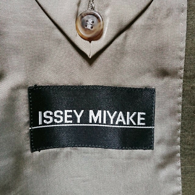 ISSEY MIYAKE(イッセイミヤケ)のMENS☆イッセイミヤケ 麻セットアップ メンズのスーツ(セットアップ)の商品写真