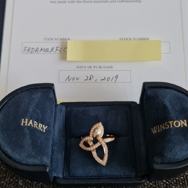 HARRY WINSTON(ハリーウィンストン)のkao@様専用【新品同様】ハリーウィンストン リリークラスター リング レディースのアクセサリー(リング(指輪))の商品写真