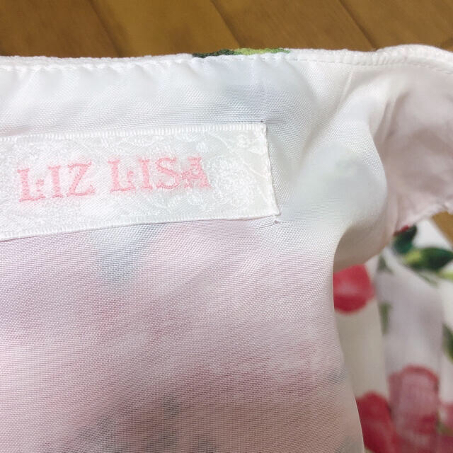 LIZ LISA(リズリサ)の専用　花柄ワンピース レディースのワンピース(ひざ丈ワンピース)の商品写真